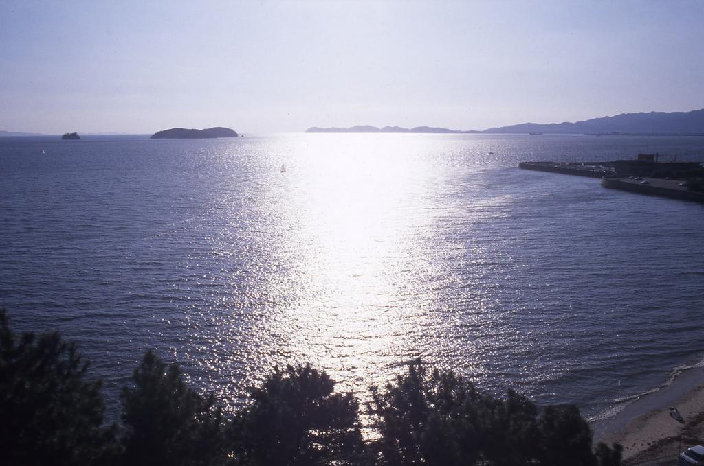 Higaki Hotel Ґамаґорі Екстер'єр фото
